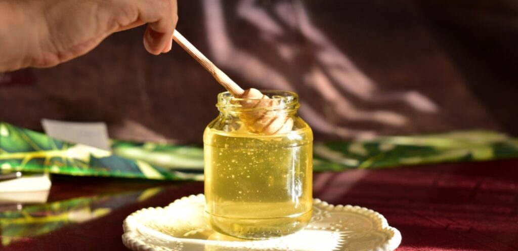 هل العسل الاصلي يتجمد؟ إليكم الحقيقة كاملة