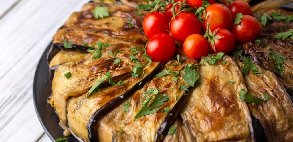 وصفات اقتصادية لعزومات كبيرة: أطباق فخمة بتكلفة منخفضة