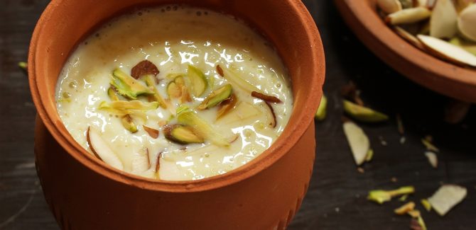 نسكبها في أوعية فخارية