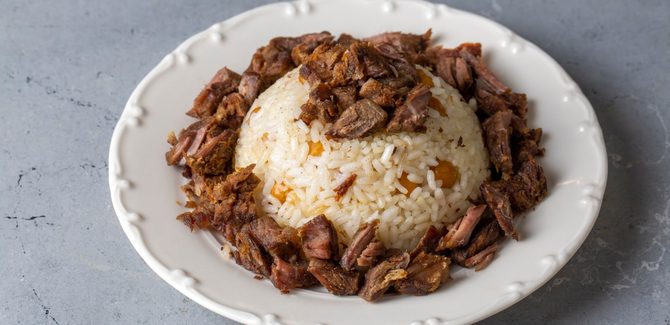تقديم الطبق