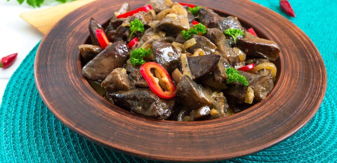 نقدّم الطبق ساخنًا