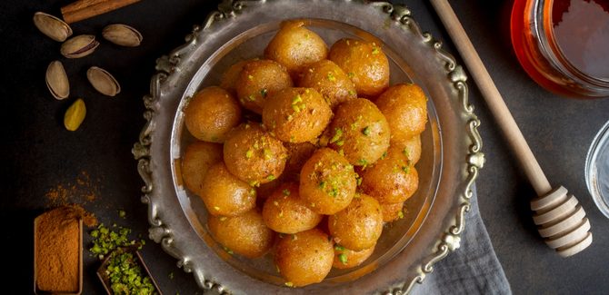 تقديم الحلى