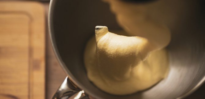 نحصل على عجينة طريّة