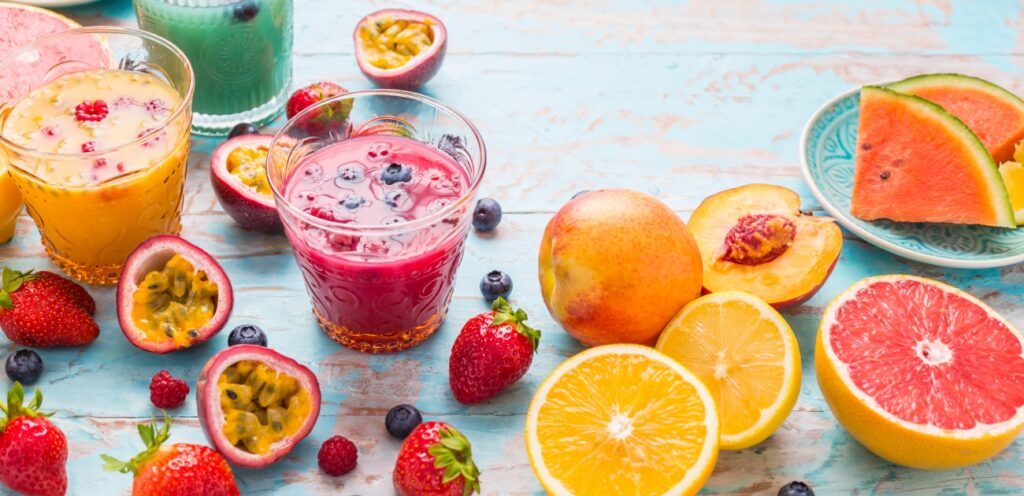 من الحمضيات إلى الديتوكس.. جربوا نكهات عصير لذيذة!