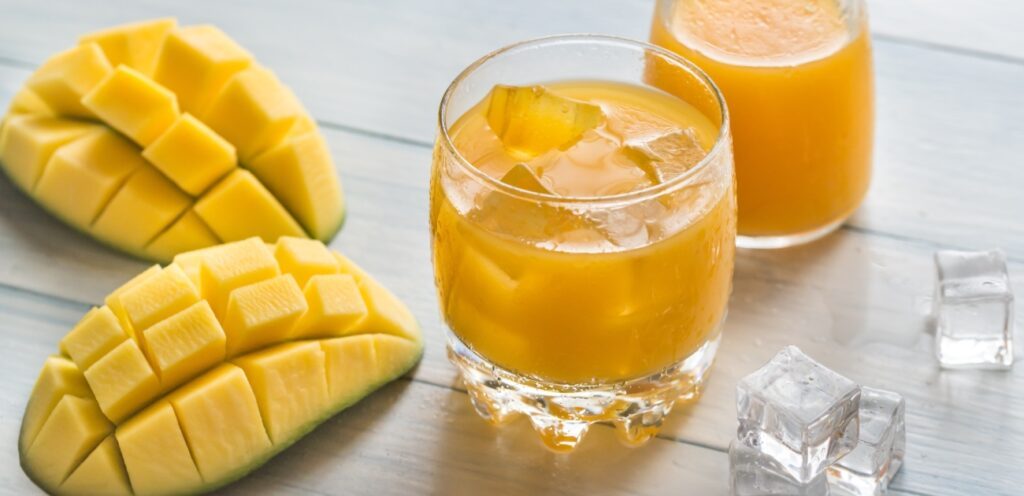 عصائر مانجو سكري: فوائد وقيم غذائية عالية!
