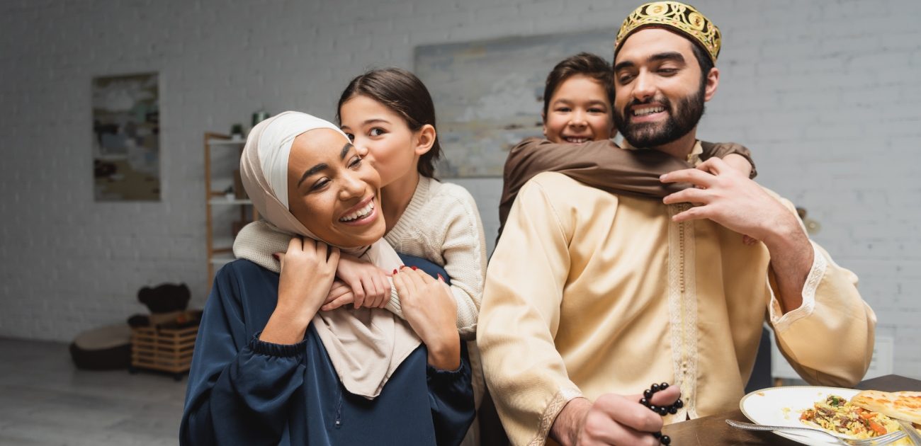 يجب حث الأطفال على تقدير جهود الأم