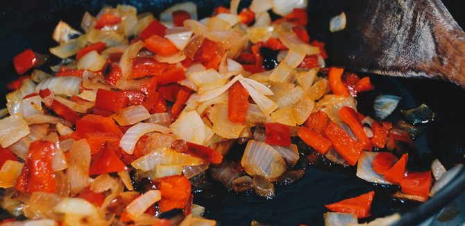 نضيف الفلفل الأحمر