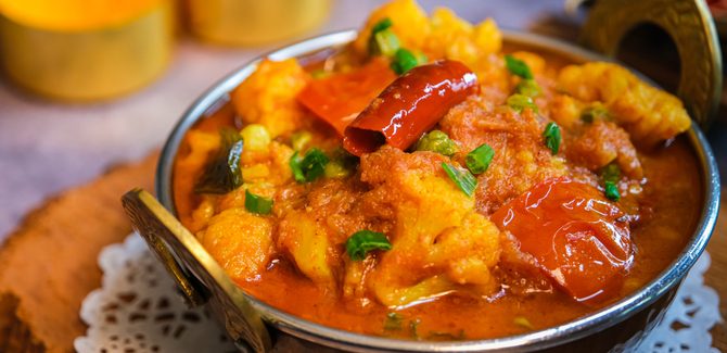 نقدمه ساخنًا