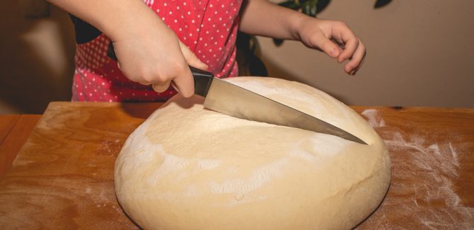 نقسّم العجينة