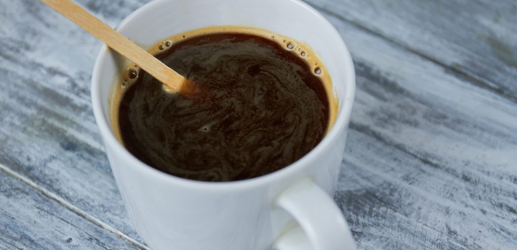 يفضل بعض الأشخاص شرب القهوة من دون إضافات