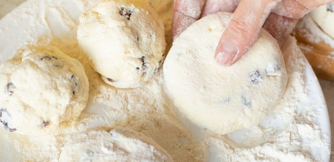 تشكيل العجين