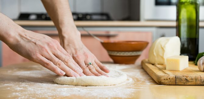 نفرد العجين