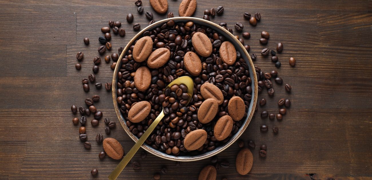 نكهة كل حبة حكاية… وسرّ القهوة يبدأ من أصلها!