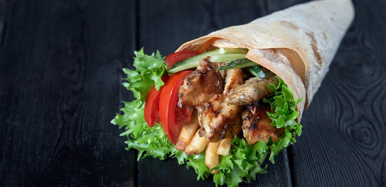 أفضل شاورما دجاج ولحم: السر في التتبيلة!