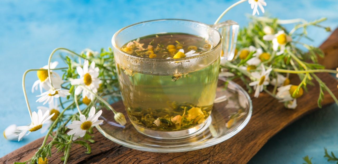 شاي البابونج الدافئ