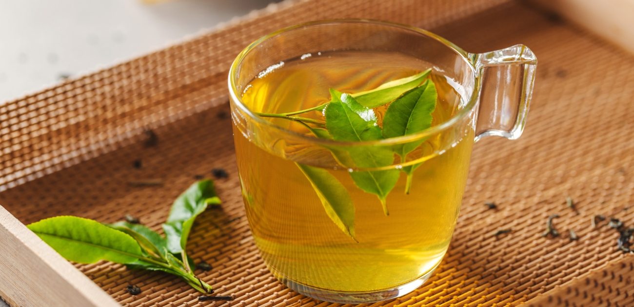 الشاي الأخضر والتستوستيرون: هل هو سر الطاقة اليومية للرجال؟