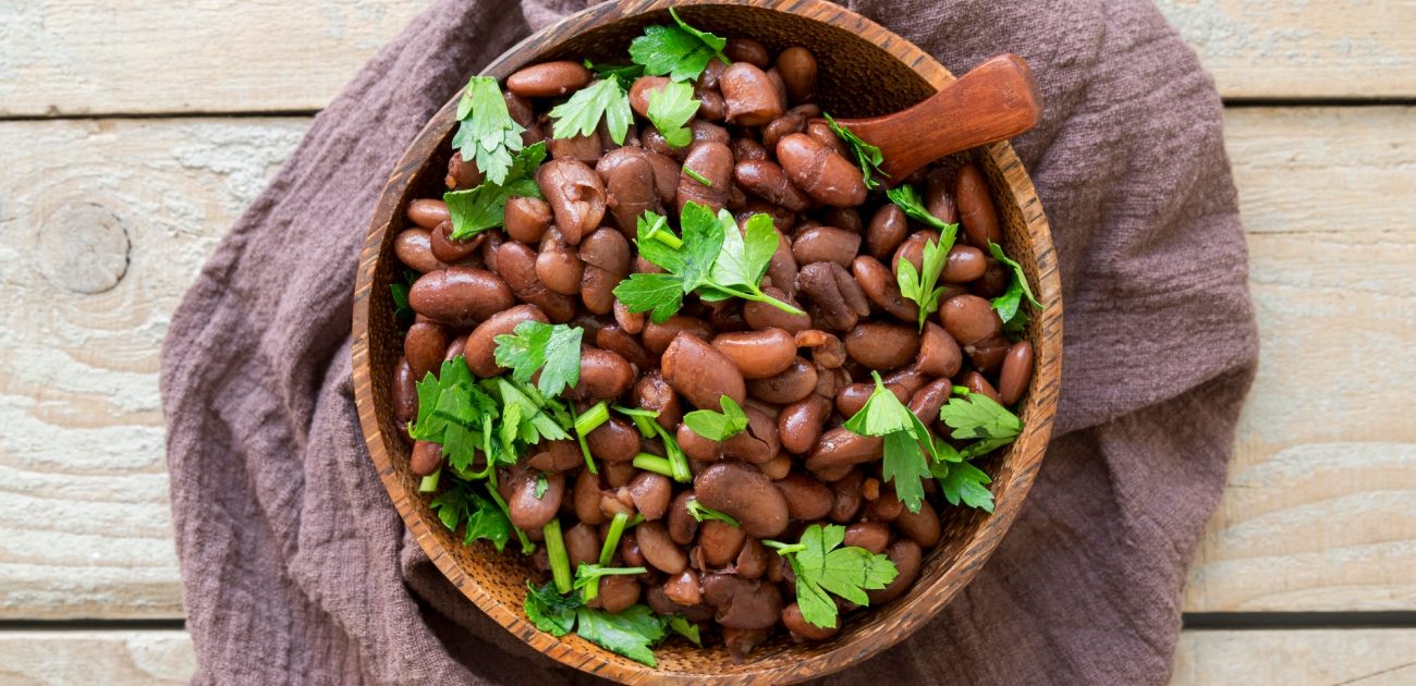 طبق غني بالبروتين النباتي