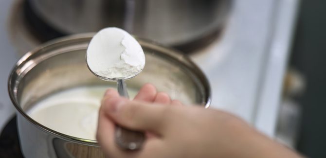 نخلط الزبادي مع اللبن