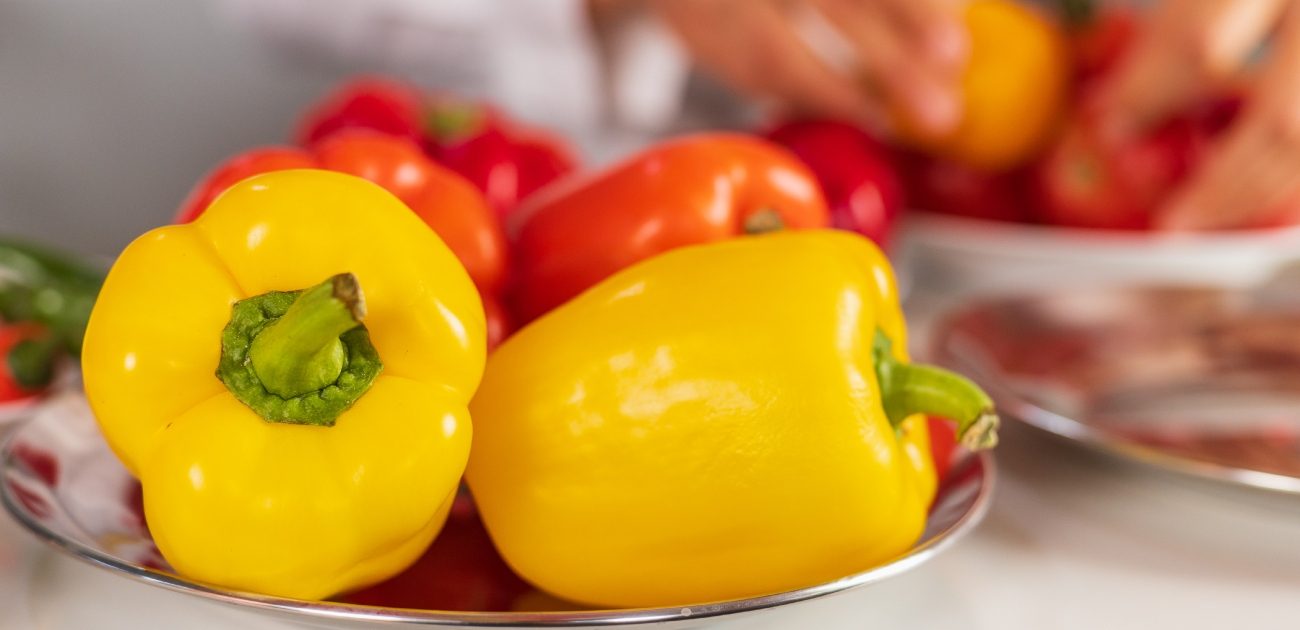 سؤال اليوم: كم تبلغ السعرات الحرارية في الفلفل الرومي الملون؟