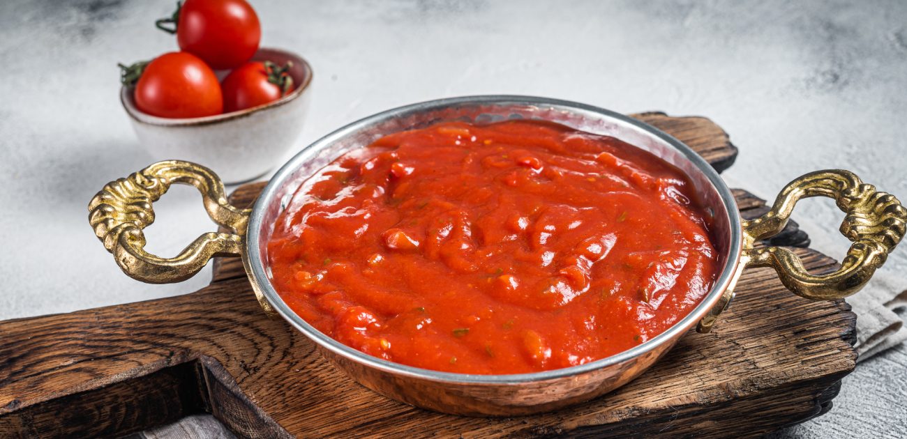 لحمايتها بالعفن