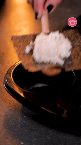 وضع المكونات في القالب