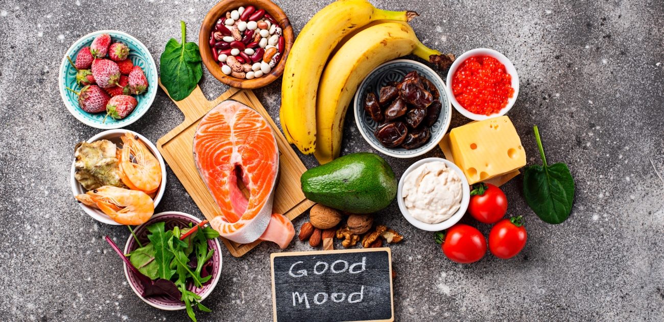 أطعمة تساعد على تحسين المزاج