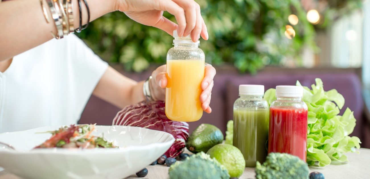 استبدال المشروبات الغازية بالعصائر الطبيعية يحافظ على صحتكم