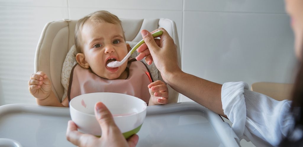 الزبادي غذاء صحي ومفيد للأطفال