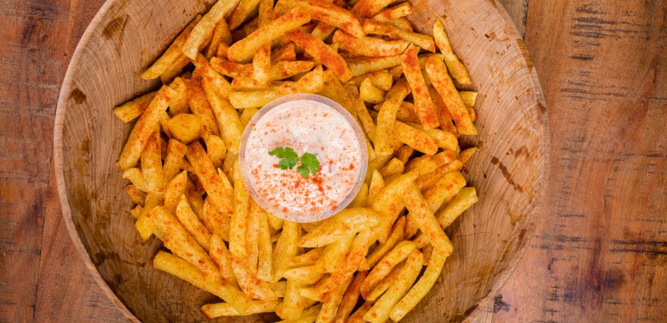 بطاطس ذهبية ومقرمشة تأسر الحواس