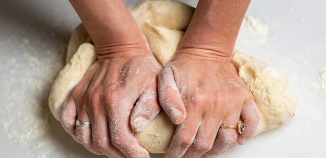 ندعك العجينة