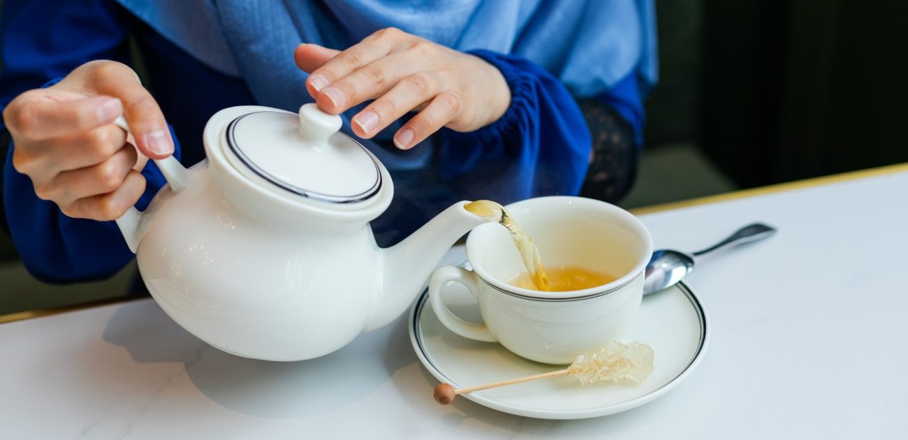 المشروبات الساخنة تهدئ الأعصاب وتخفف التوتر