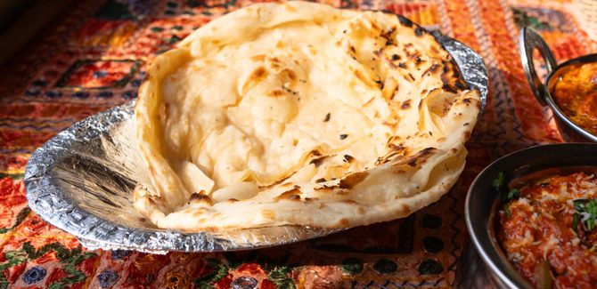 نقدّم الخبز ساخنًا