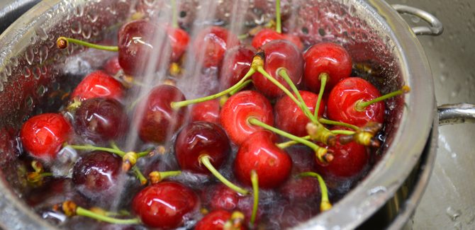 ننقع العيدان بالماء