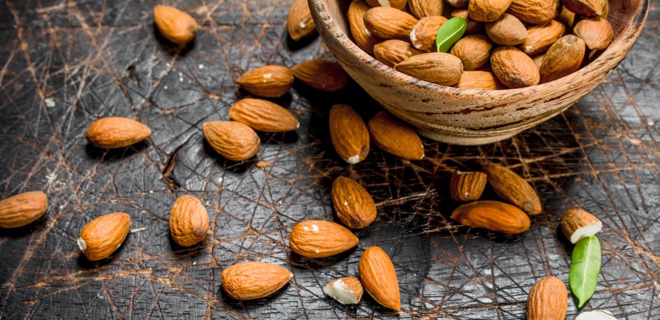 أطعمة عليكم تناولها قبل النوم.. من أهمها الزبادي!