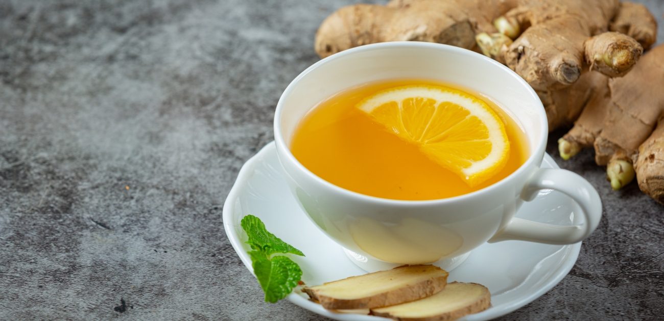 يمكنكم إضافة قطعة من الليمون لتعزيز النكهة