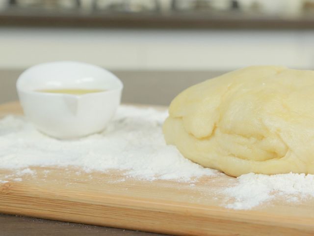 عجينة بيتزا طرية