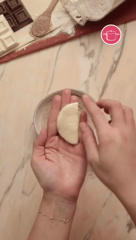 تغميس العجين