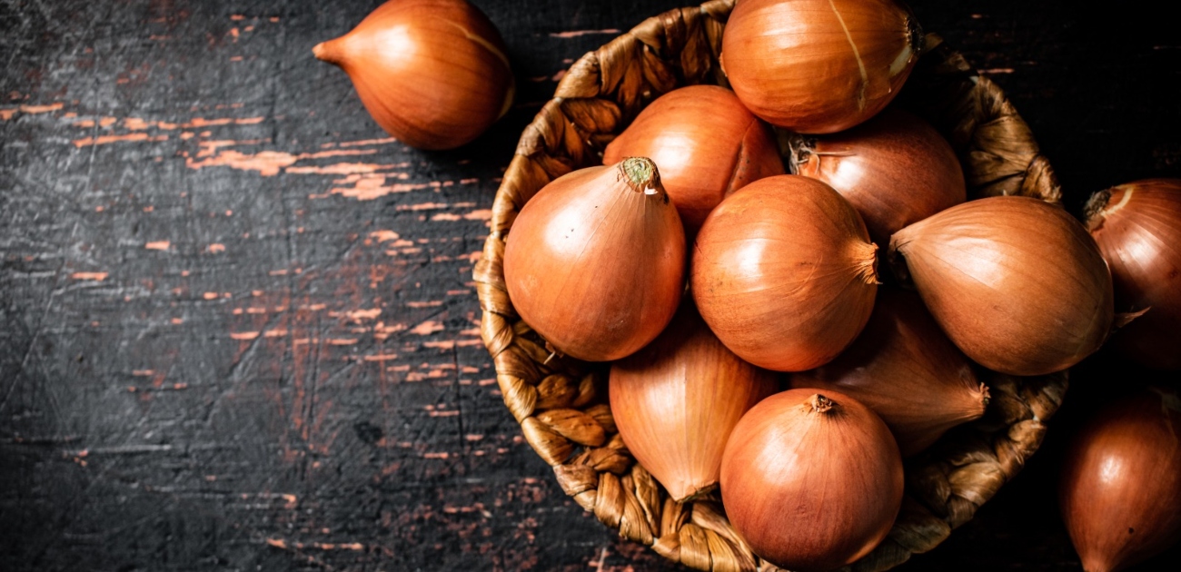 هل تناول البصل يساعد حقًا على خفض نسبة السكر في الدم؟