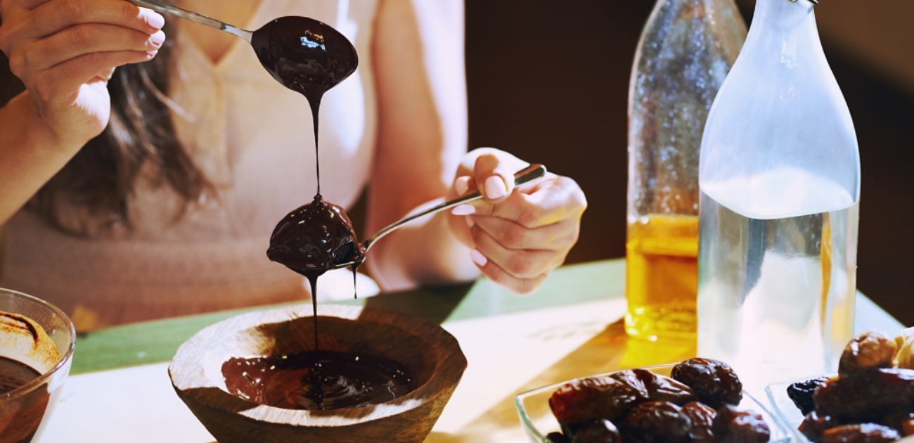 كل ما تودون معرفته عن سكر التمر السائل.. إليكم أهم فوائده