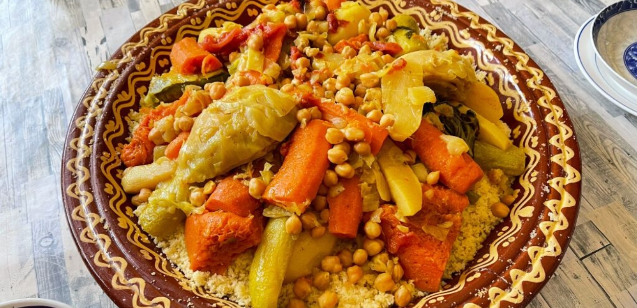 من الملوخية إلى المغربية.. حضروا أشهى وألذ مأكولات لبنانية