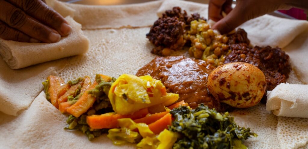 الأكلات السودانية إرث عريق ورائع.. إليكم طريقة تحضير الكمونية الشهية!
