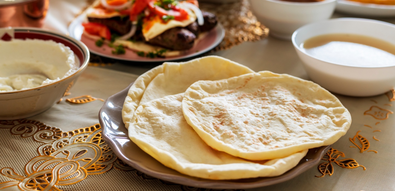 تقديم الخبز