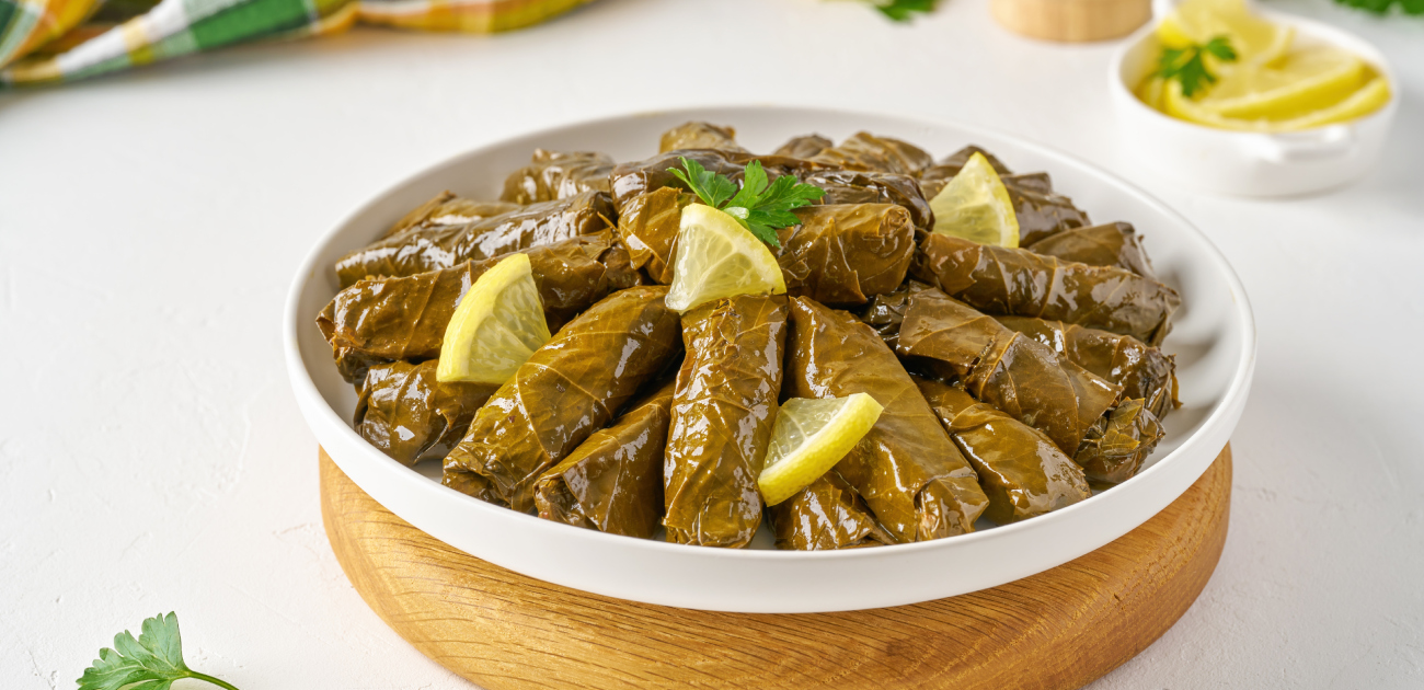 نضعها في صحن التقديم