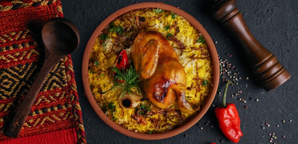 أكل يمني شعبي: نكهات أصيلة وطعم لا يقاوم!